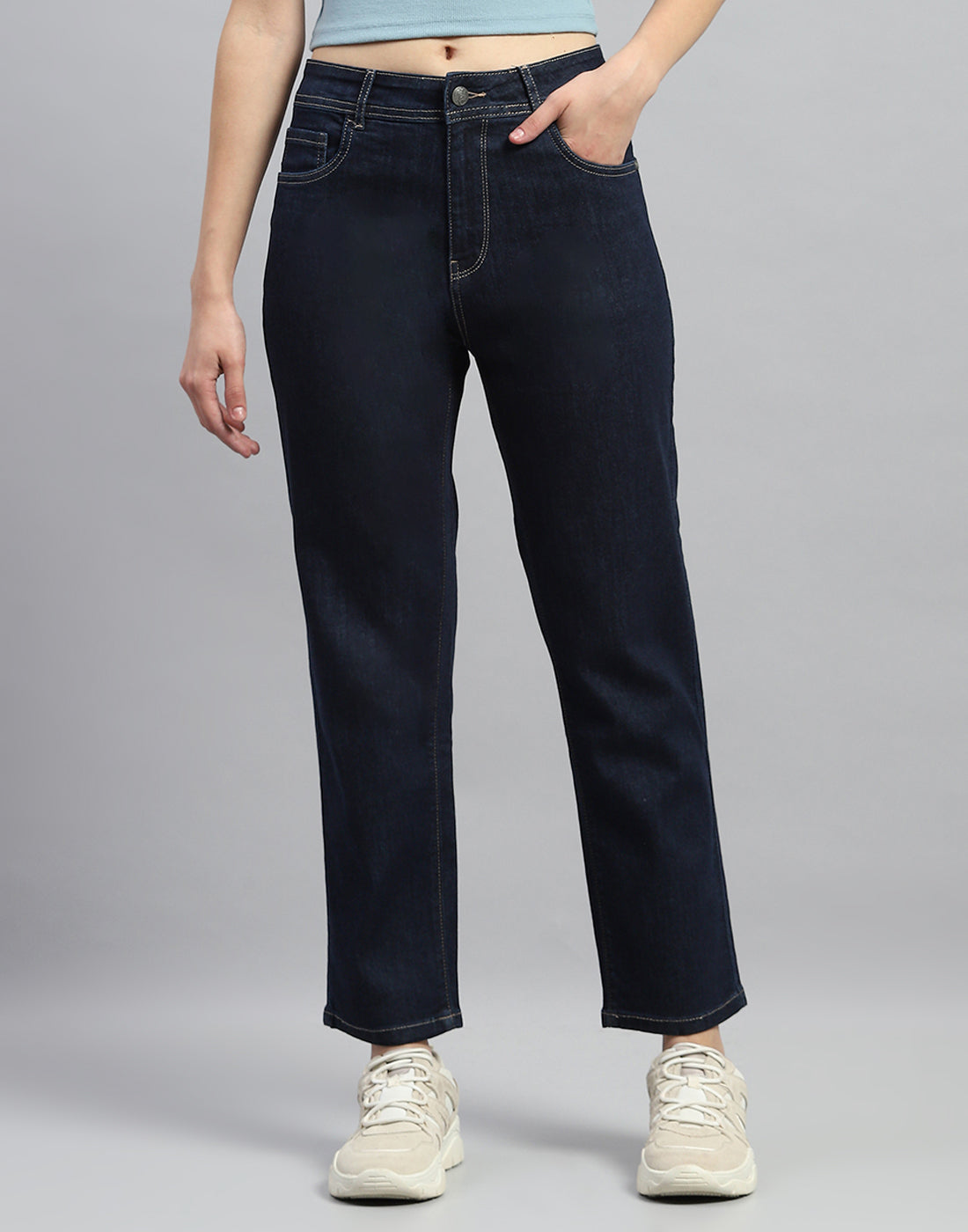 Women Dark Blue Solid Straight Fit Denim