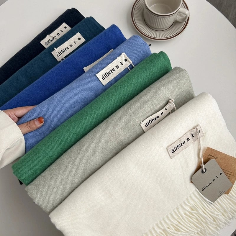 Women's Elegant Retro Solid Color Imitation Cashmere Tassel Scarf