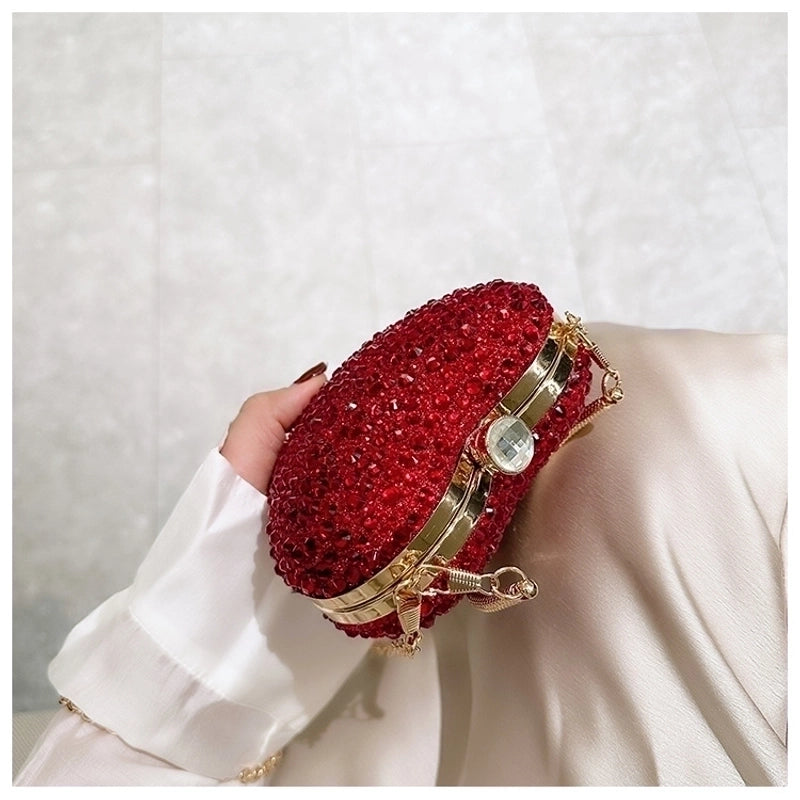 Women's Small Arylic Solid Color Elegant Classic Style Heart-shaped Hook Loop Evening Bag