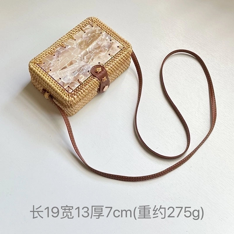 Women's Small All Seasons Straw Fashion Shoulder Bag