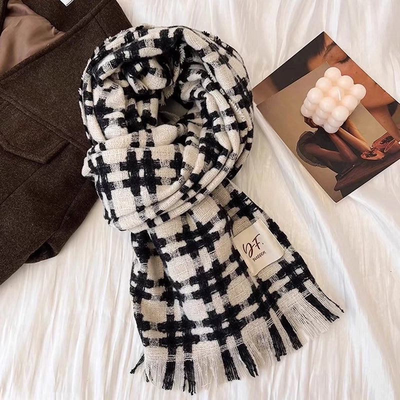 New Plaid Autumn And Winter White Scarf Women's  Atmosphere Warm Soft Tassel Shawl Scarf