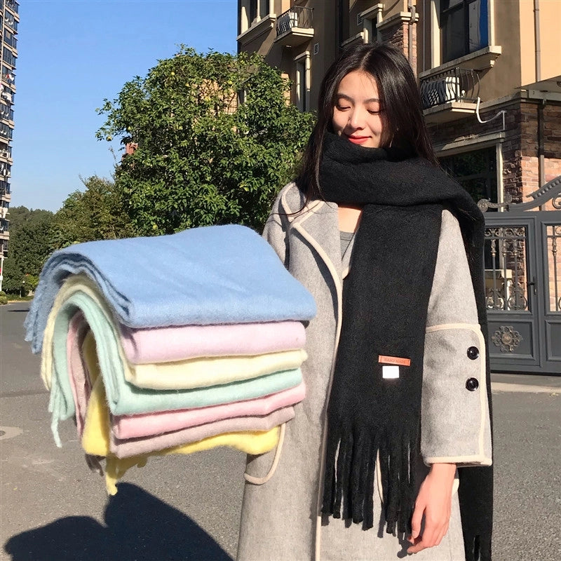 Women's Minimalist Solid Color Polyester Tassel Scarf