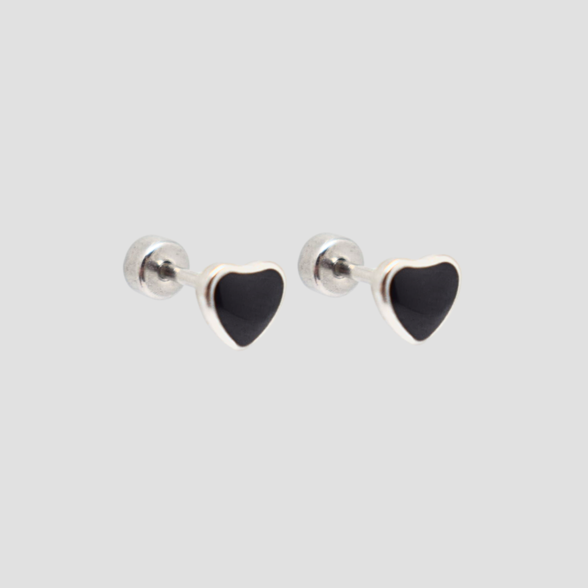 Framed black heart studs - Silver