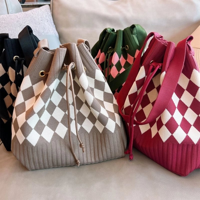 Women's Medium Knit Geometric Vintage Style Classic Style String Tote Bag