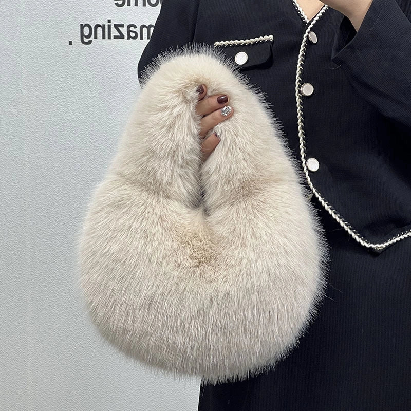 Women's Leather Solid Color Streetwear Semicircle Magnetic Buckle Clutch Bag