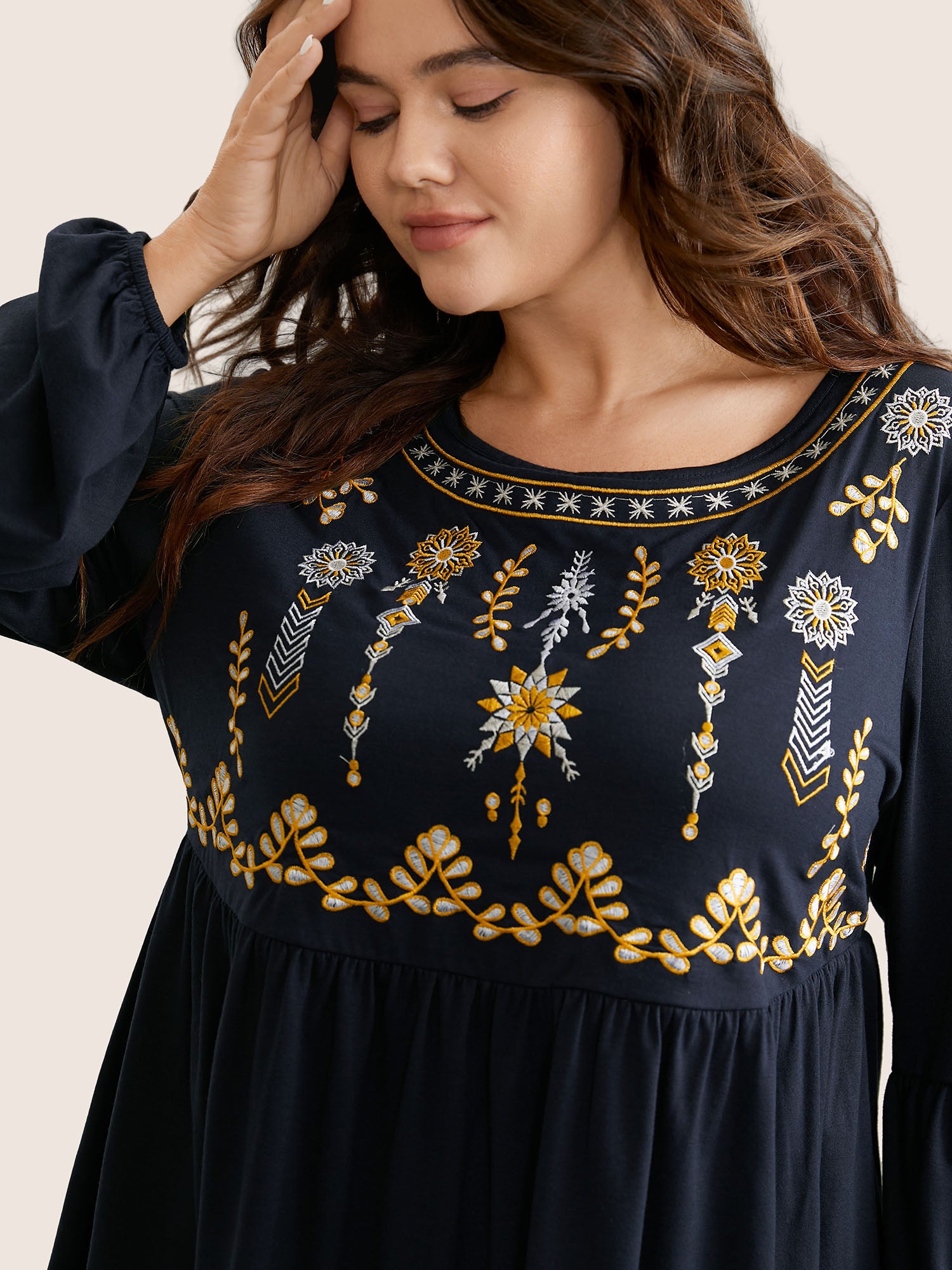 Bandana Embroidered Round Neck Lantern Sleeve T-shirt