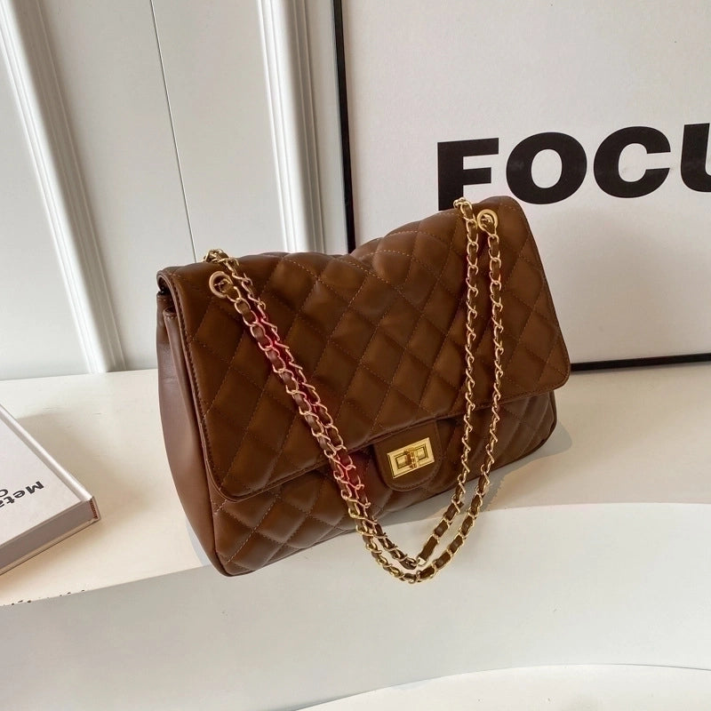 Women's Large All Seasons Pu Leather Solid Color Streetwear Square Lock Clasp Shoulder Bag Chain Bag