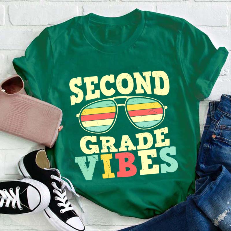 Personalized Grade Vintage Sunglasses Teacher T-Shirt