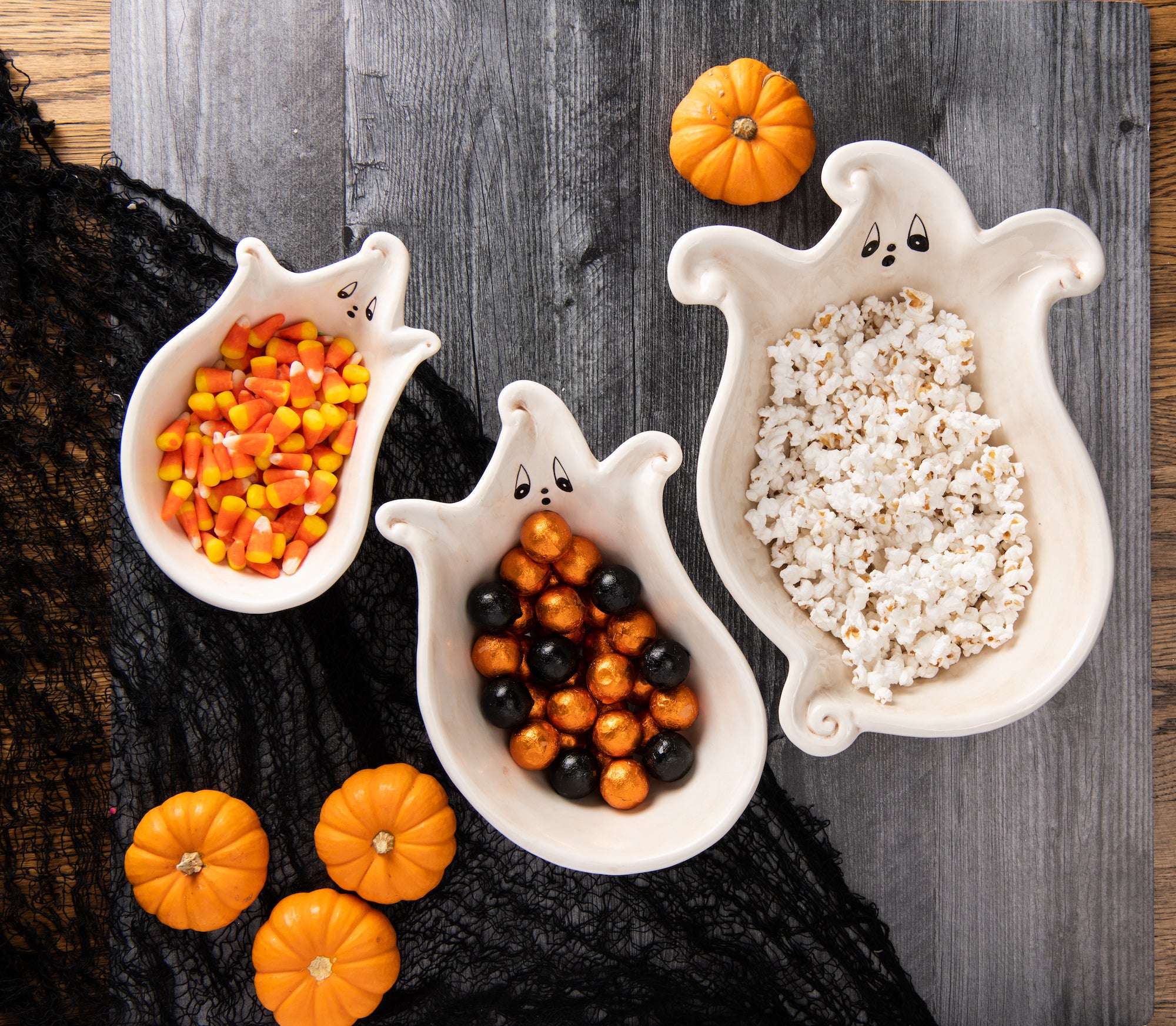 Johanna Parker Ghost Nesting Treat Bowls