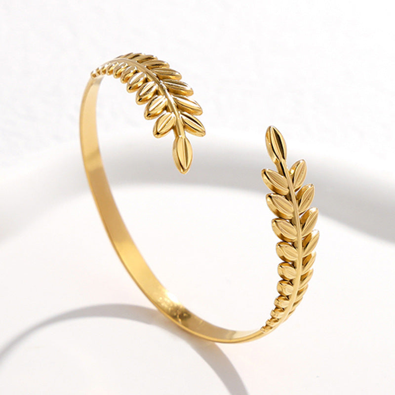 2 Pieces Expressive Stripe Stainless Steel Electroplating Bangles