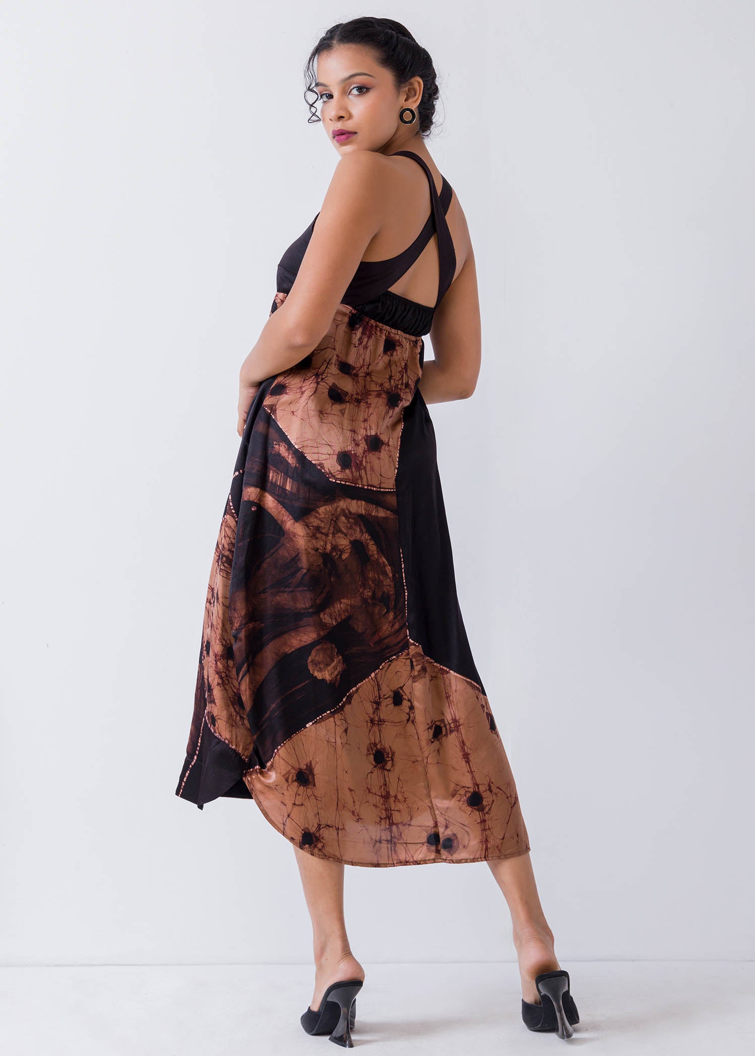 Cross Back Detail Geometric Printed Batik Midi Dress