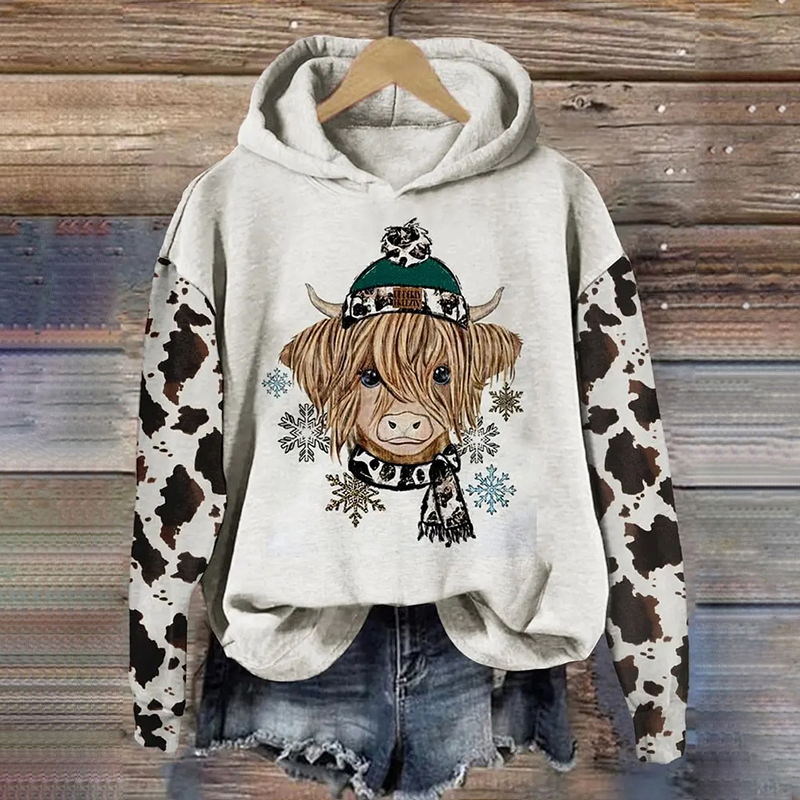 Women's Highland Cow In Snow Print Vintage Hoodie