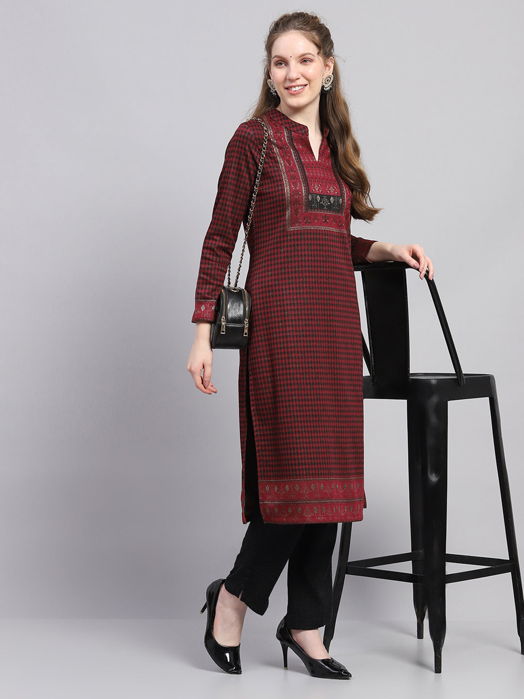 Women Maroon Printed Round Neck Full Sleeve Winter Kurti