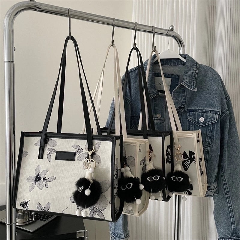 Women's Medium Canvas Flower Butterfly Streetwear Zipper Underarm Bag