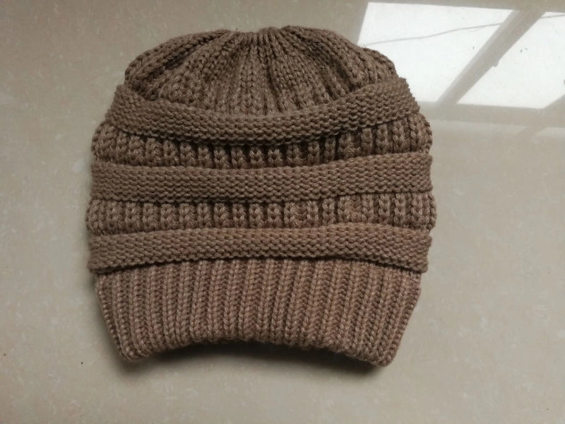 Unisex Casual Minimalist Solid Color Eaveless Wool Cap