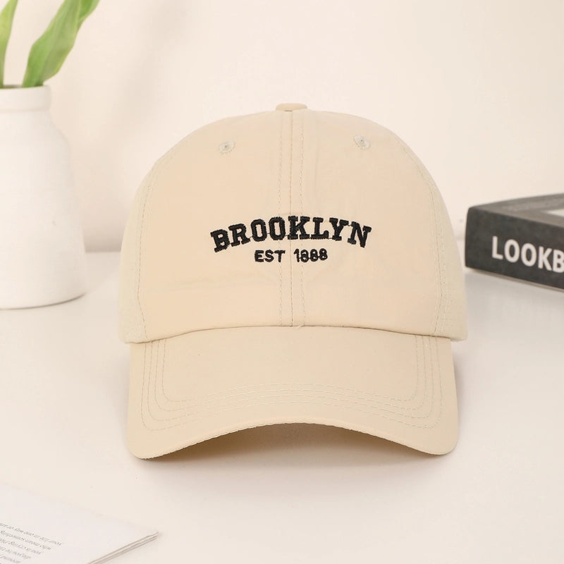 Unisex Minimalist Classic Style Sports Letter Embroidery Wide Eaves Curved Eaves Baseball Cap