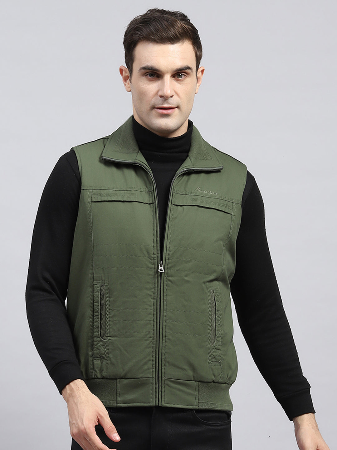 Men Olive Solid Collar Sleeveless Jacket