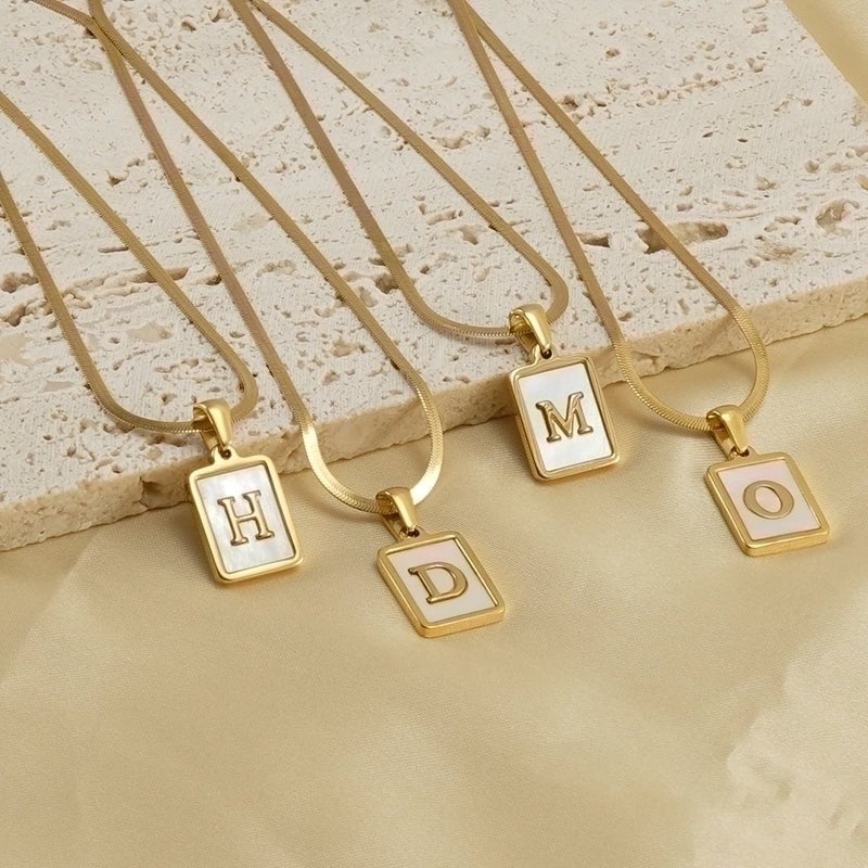 Stainless Steel 18K Gold Plated Casual  Plating Inlay Letter Shell Pendant Necklace