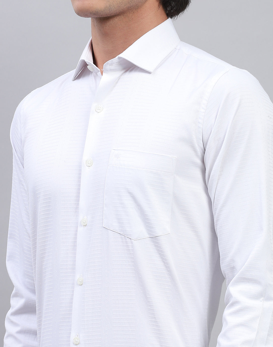 Men White Solid Collar Full Sleeve Shirt