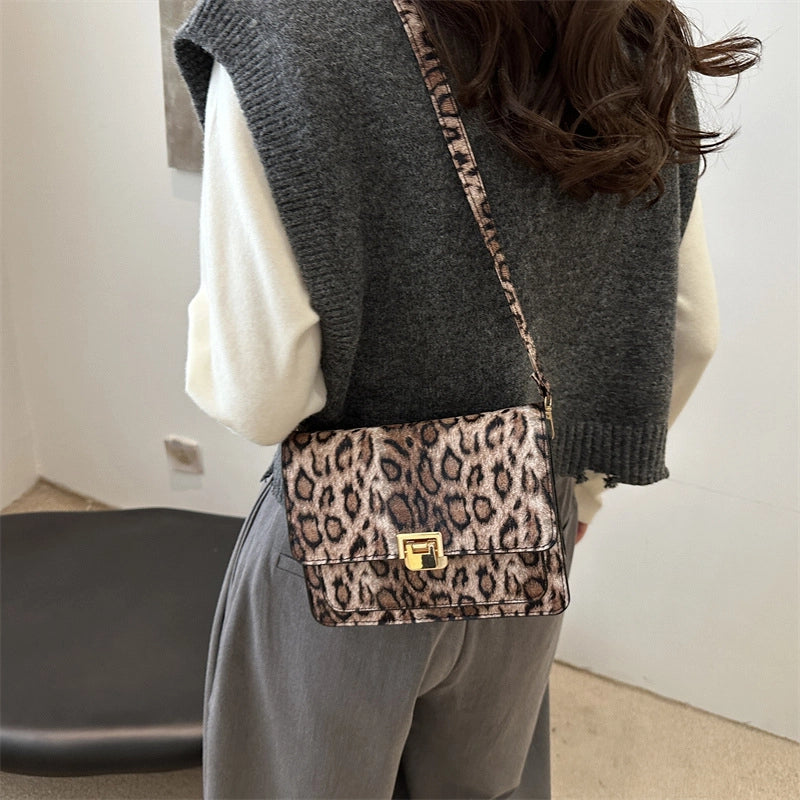 Women's Medium Pu Leather Color Block Streetwear Square Flip Cover Shoulder Bag