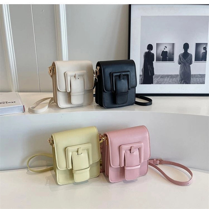 Women's Medium All Seasons Pu Leather Classic Style Shoulder Bag