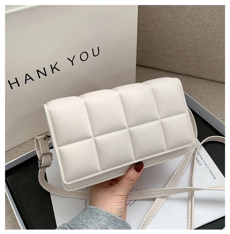 Women's Medium Pu Leather Solid Color Lingge Elegant Streetwear Square Magnetic Buckle Shoulder Bag Crossbody Bag Square Bag