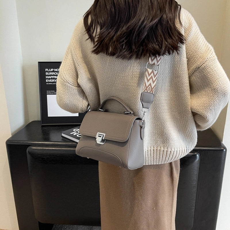 Women's Medium All Seasons Pu Leather Color Block Classic Style Square Lock Clasp Shoulder Bag