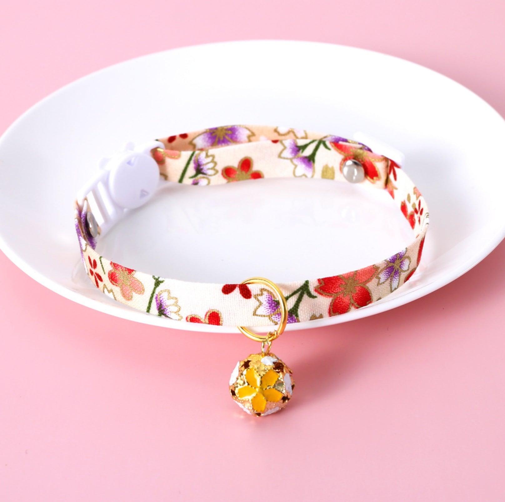 Japanese Style Adjustable Pet Flower Hollow Bell Collar