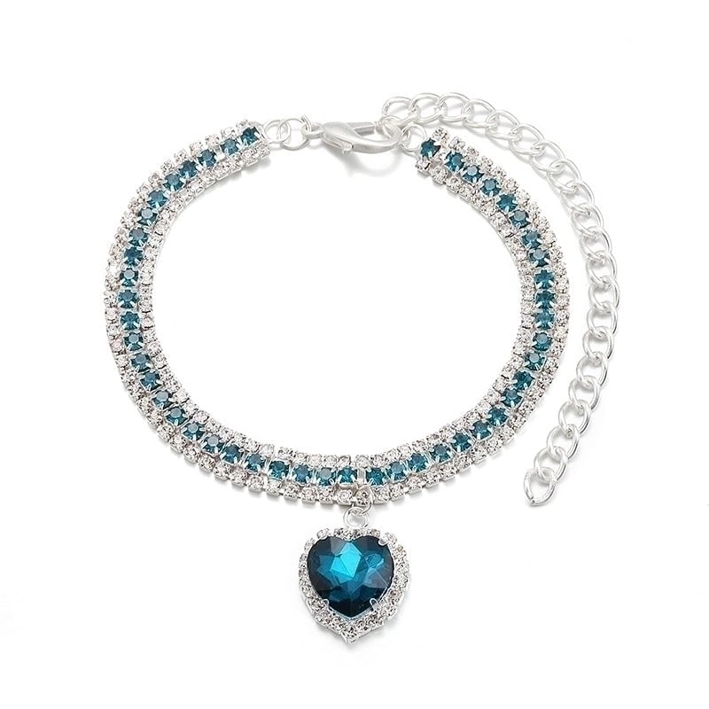 Luxurious Rhinestone Heart Shape Pet Collar