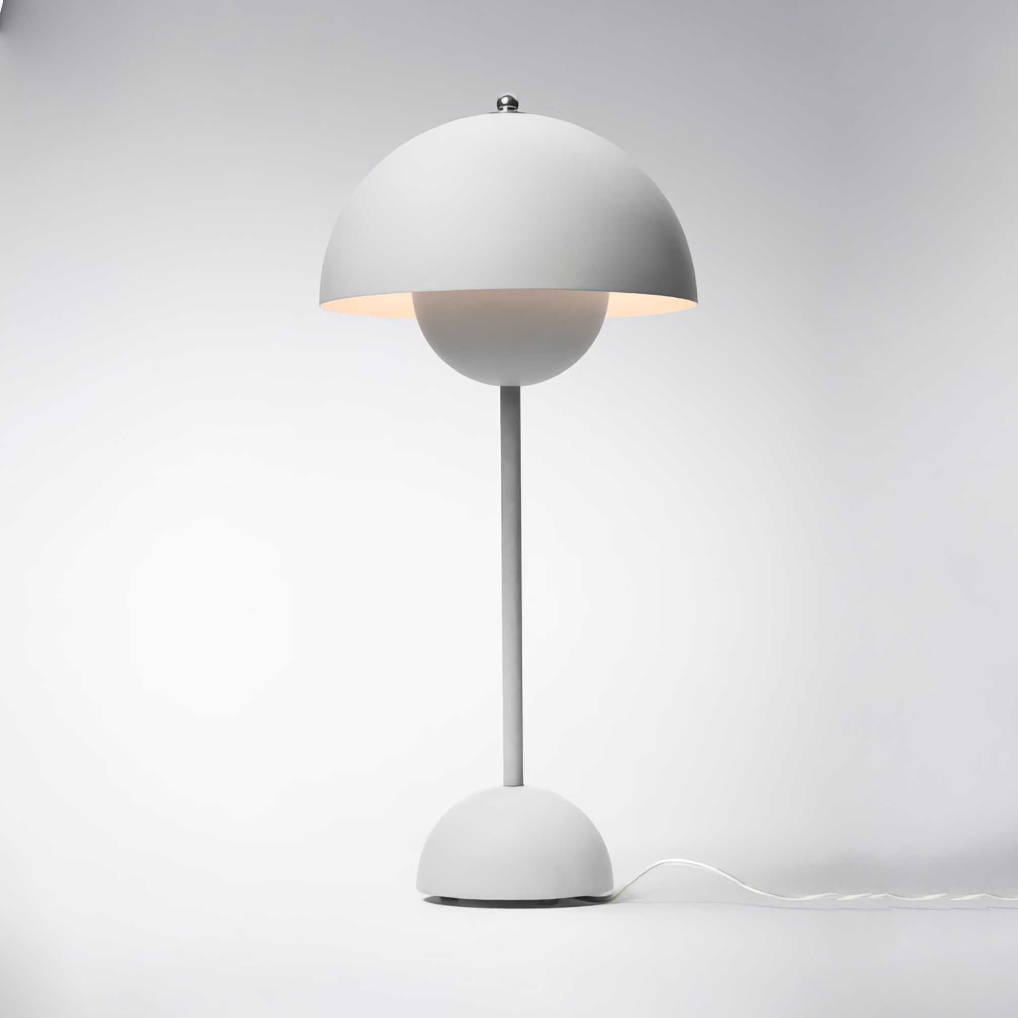 refurbished | &Tradition VP3 Flowerpot table lamp. Matt Light Grey
