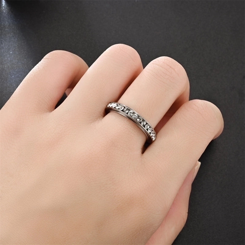 Minimalist Round Stainless Steel Inlay Rhinestones Rings 1 Piece