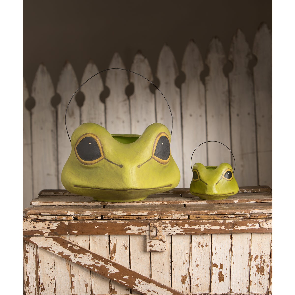 Froggie Bucket. Small