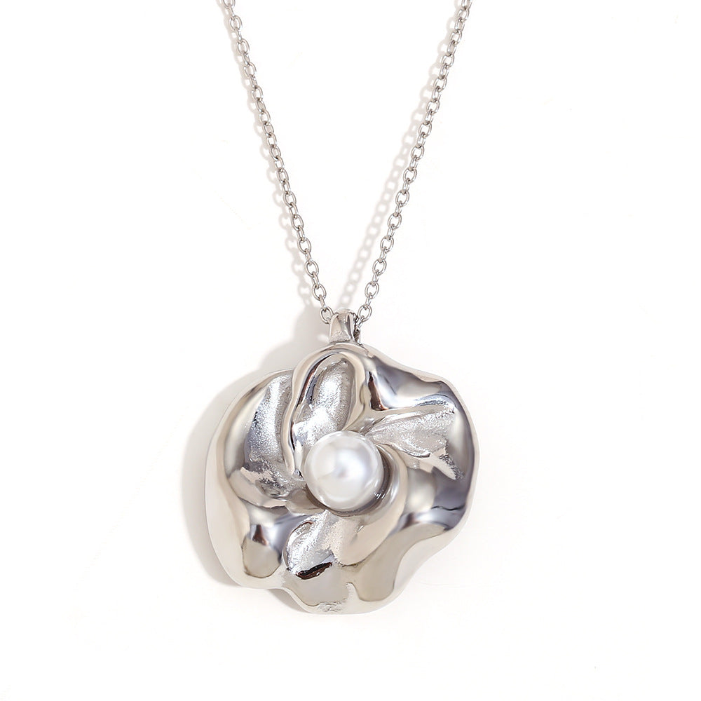 Niche Retro Pendant Stainless Steel 18K Gold Plated Red Agate Love Flower Manta Ray Necklace Female
