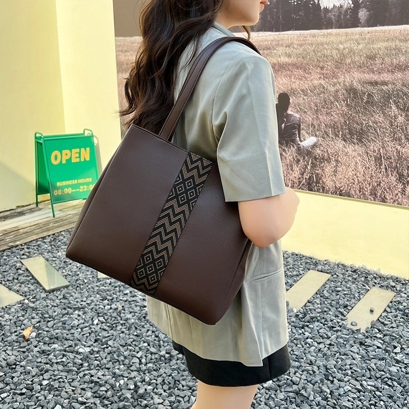 Women's Large Pu Leather Solid Color Vintage Style Classic Style Zipper Shoulder Bag