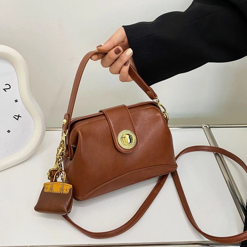 Women's Medium Pu Leather Solid Color Classic Style Streetwear Square Lock Clasp Crossbody Bag