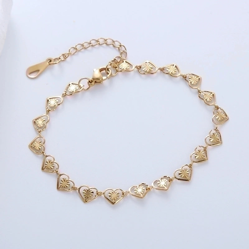 Casual Minimalist Triangle Heart Shape 304 Stainless Steel 18K Gold Plated No Inlaid Bracelets In Bulk