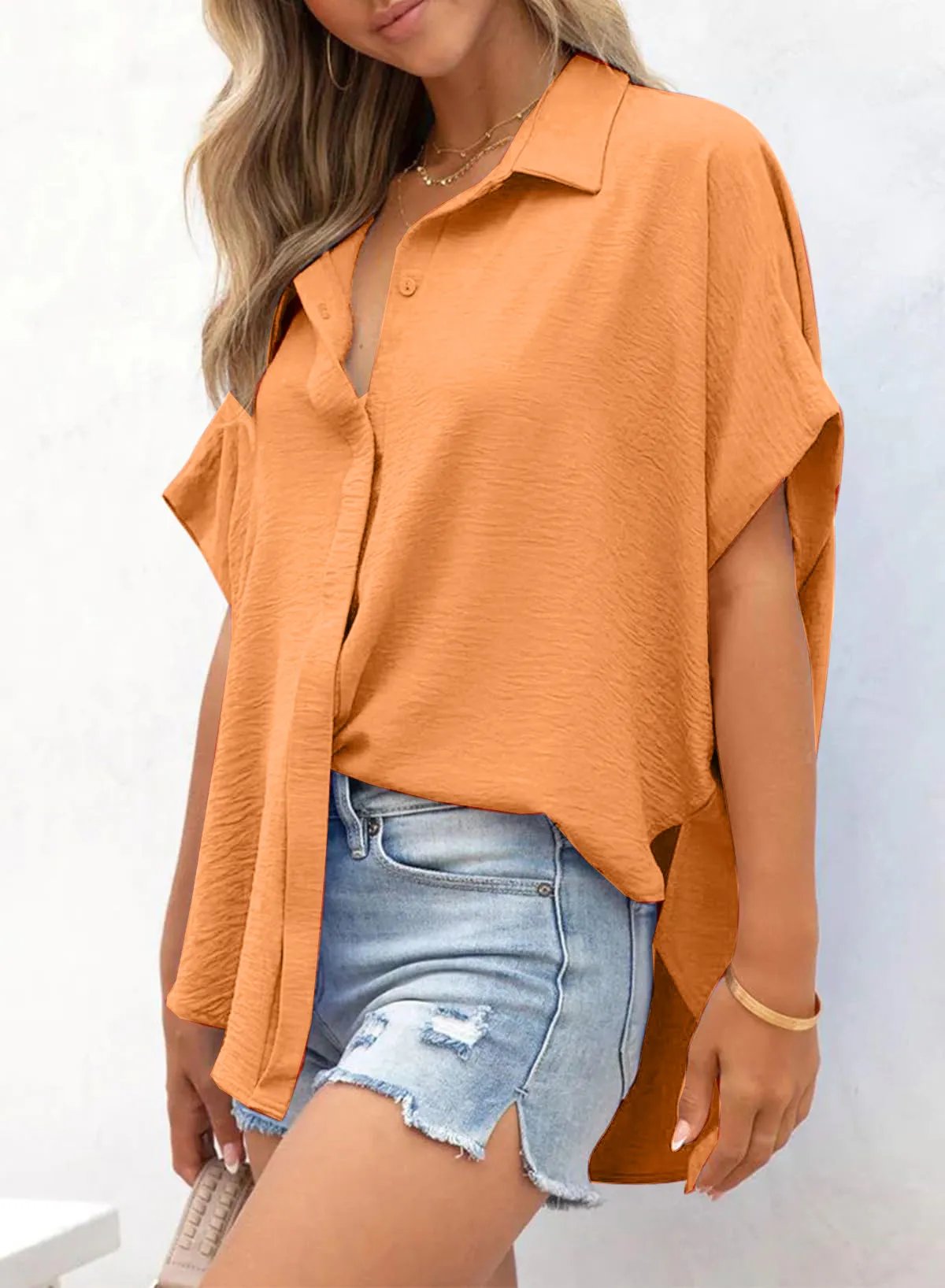 💥Hot Sale 49% Off🍃Women's Casual Button Short Sleeve Slit Hem Shirt Solid Color Tops