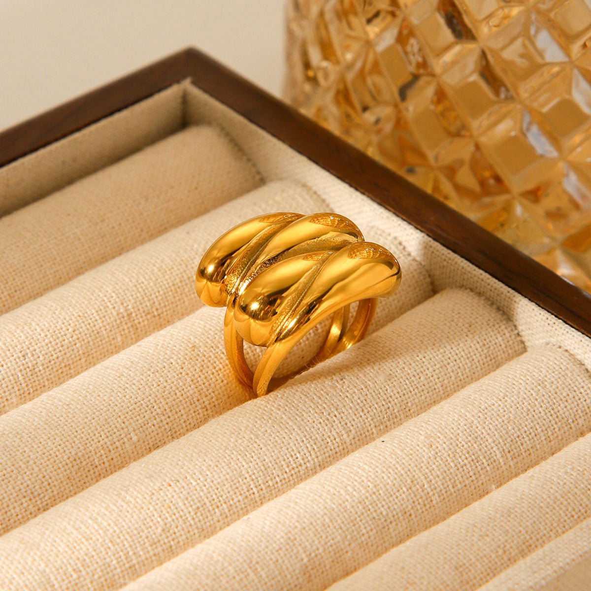 18K Gold Stainless Steel Water Drop Wave Ring Female Niche Design Ins Style Titanium Steel Ring