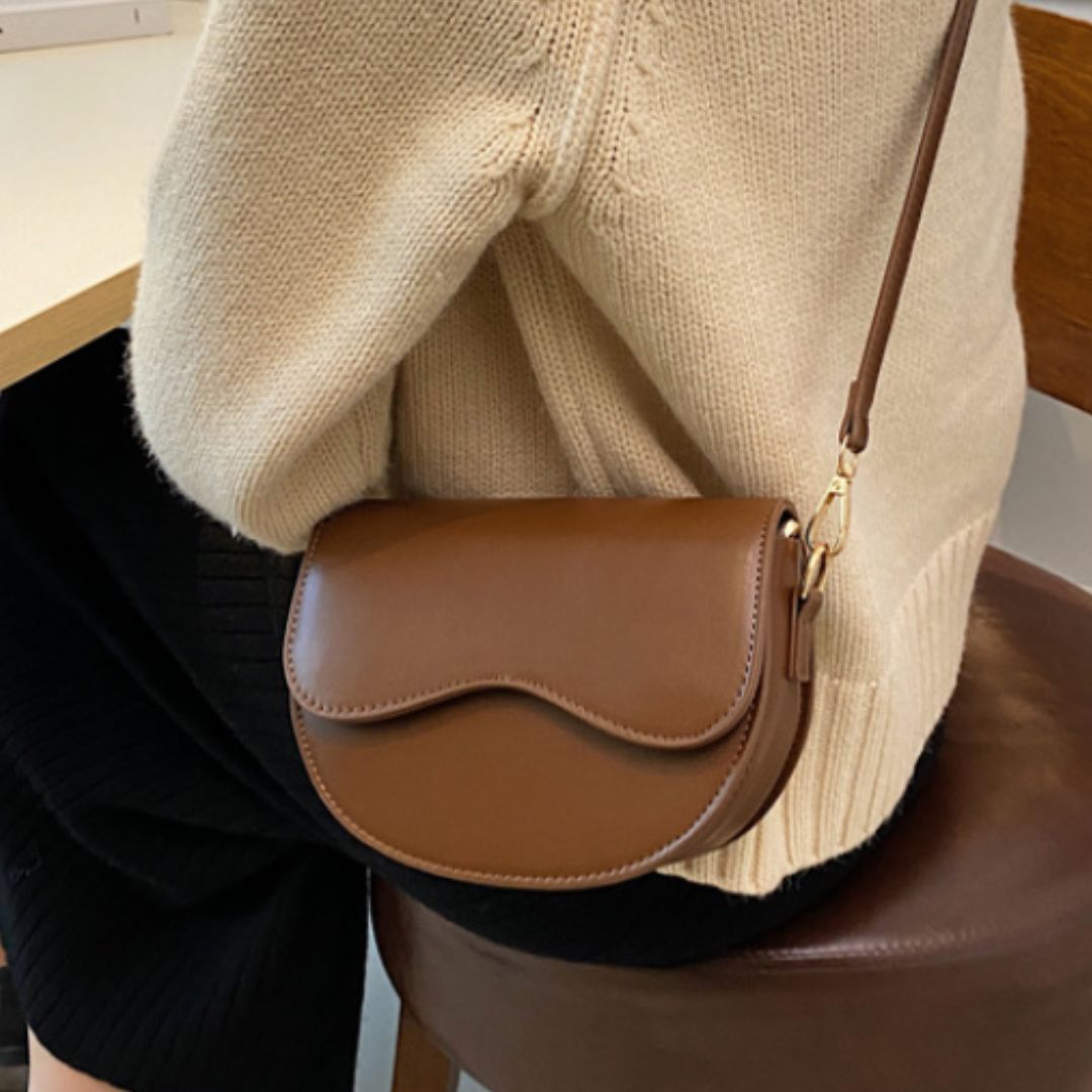 Retro Charm Underarm Bag