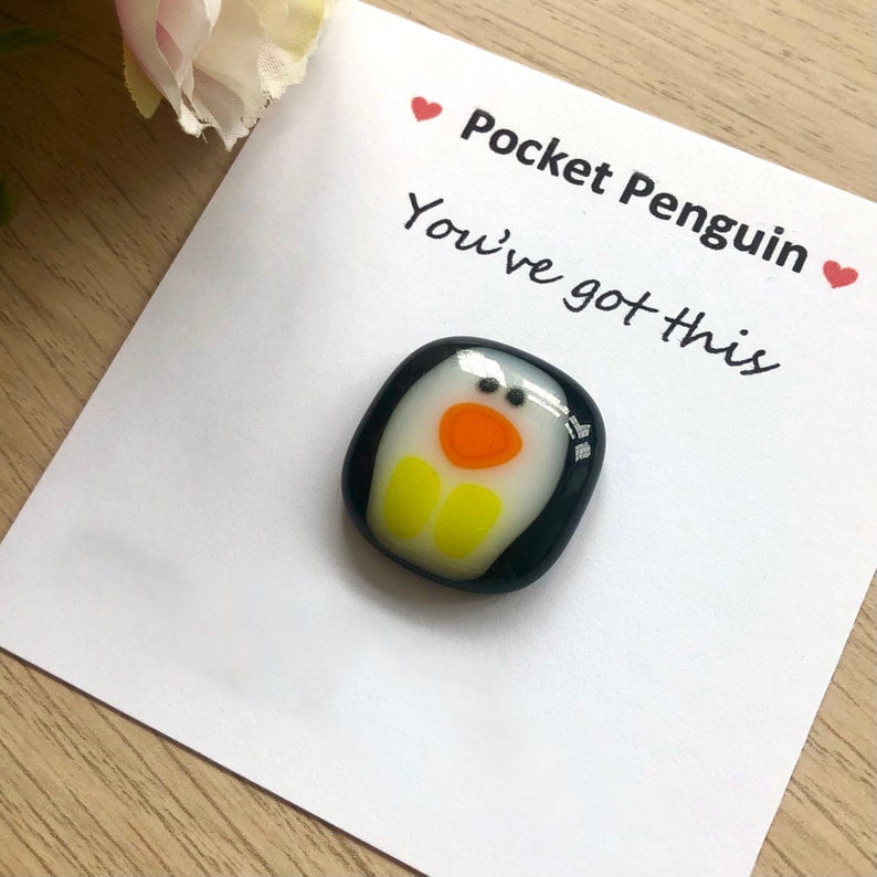 🔥HOT SAVE 49% OFF🔥A Little Pocket Penguin Hug🔥Buy 3 or More Free Shipping