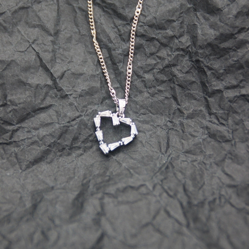 10 Pieces Casual Elegant Basic Moon Heart Shape Bow Knot Titanium Steel Copper Zircon Plating Inlay Pendant Necklace