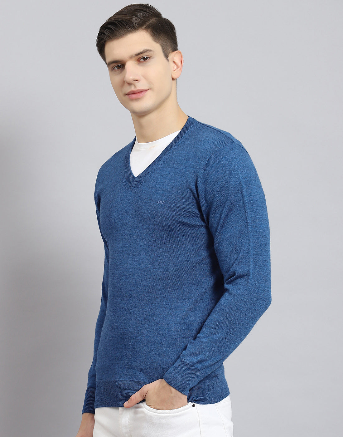 Men Blue Solid V Neck Full Sleeve Pullover