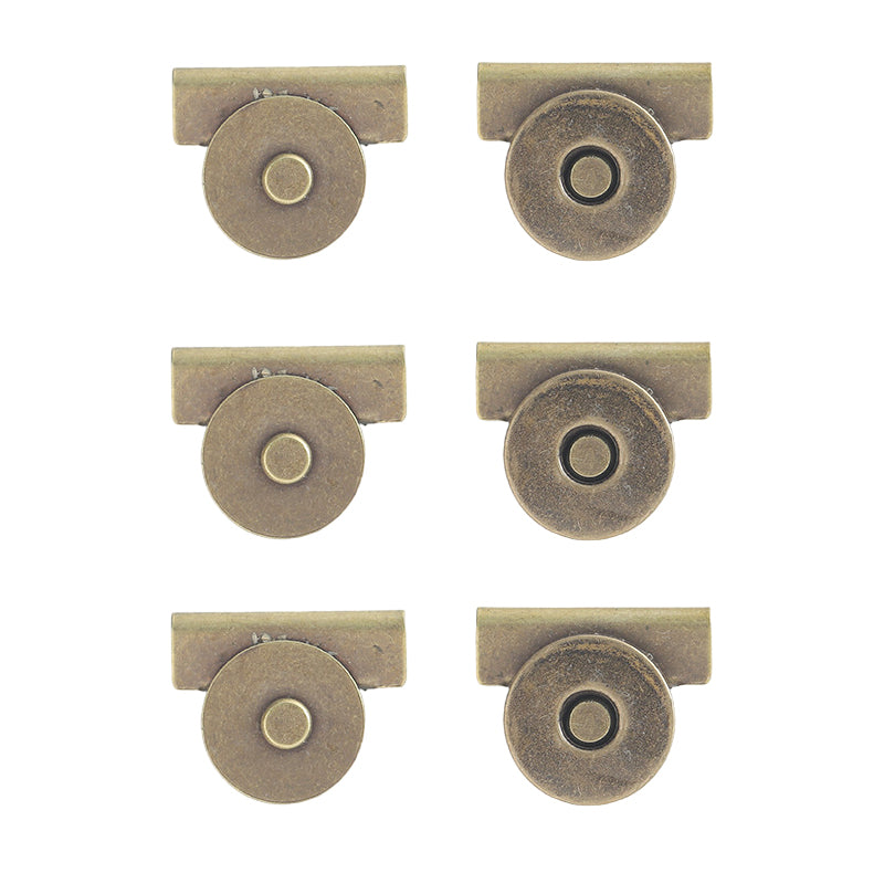 Metal seamless magnetic buckle