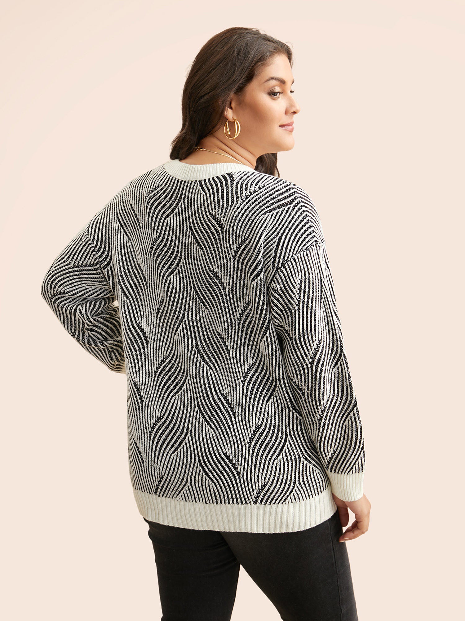 Texture Contrast Round Neck Pullover