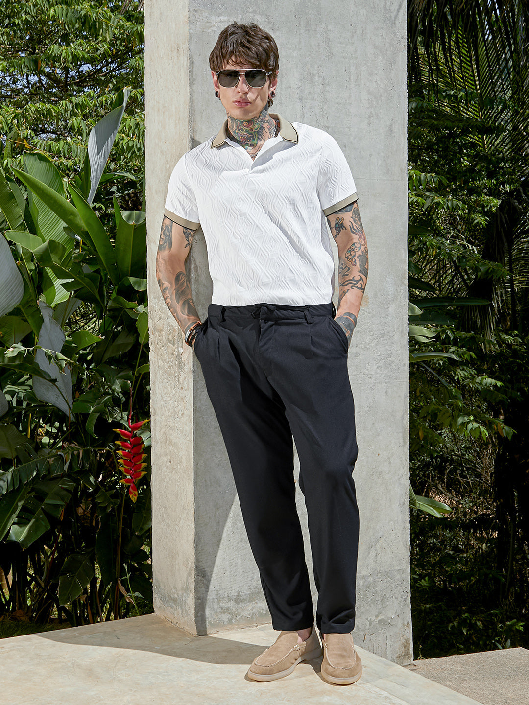 Tactile-Pleated Chino Trousers