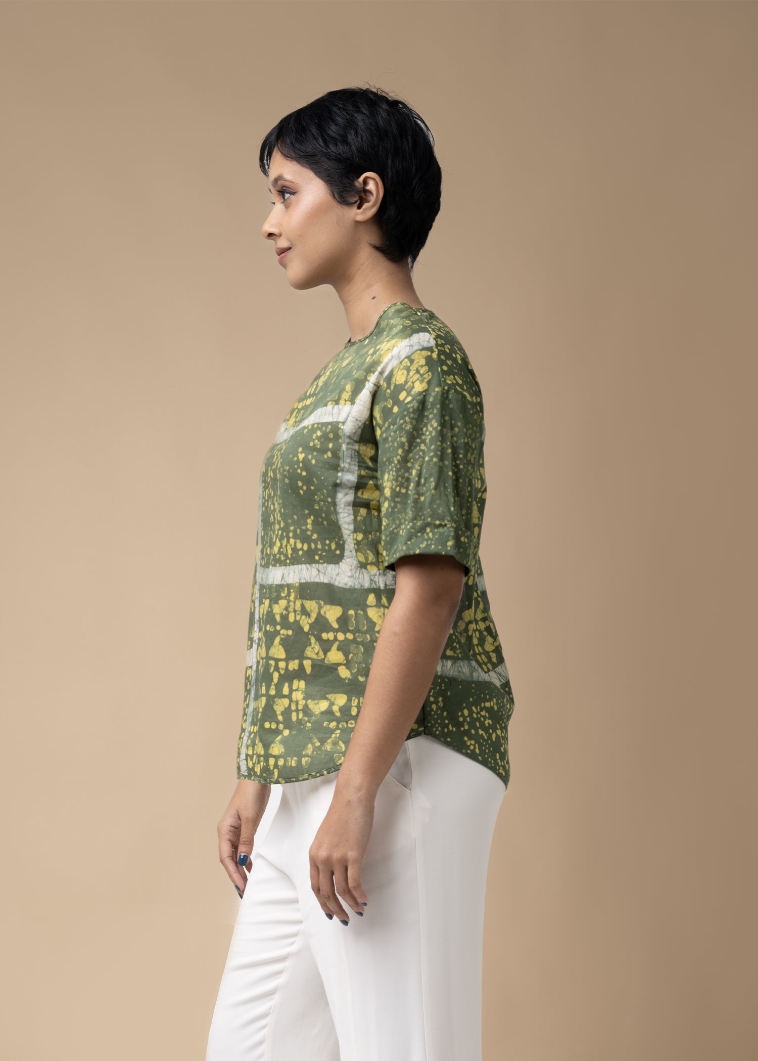 Batik Round Neck Short Sleeve Top