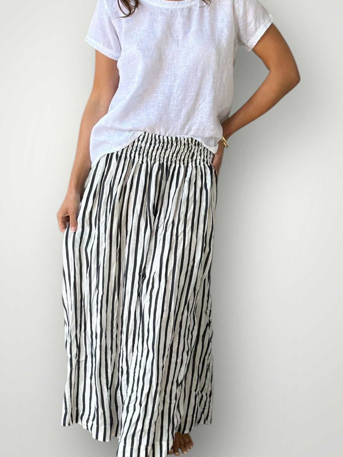 lulu skirt-navy stripe linen