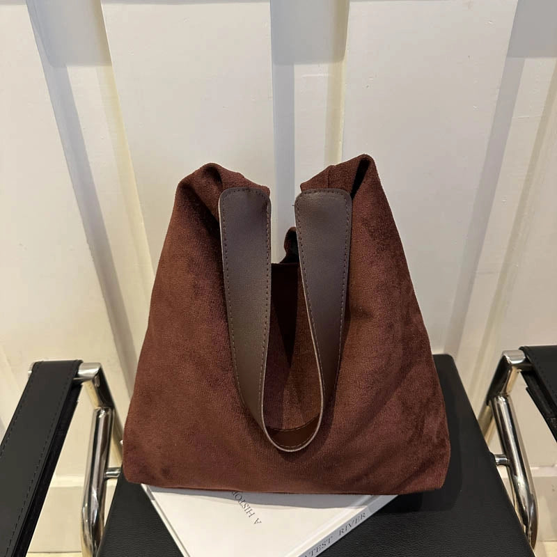 Women's Medium Suede Solid Color Streetwear Square Magnetic Buckle Shoulder Bag Underarm Bag