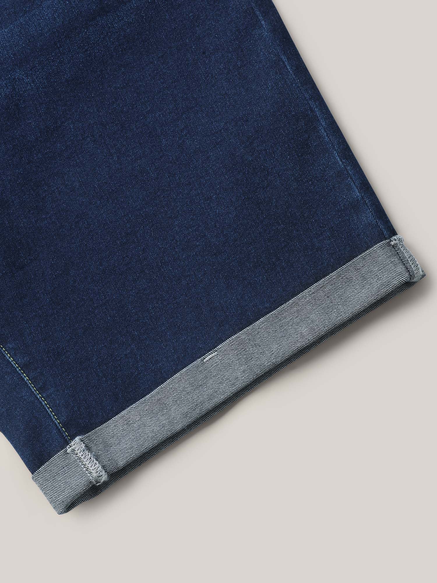 Stretchy Skinny-Fit Classic Denim Shorts