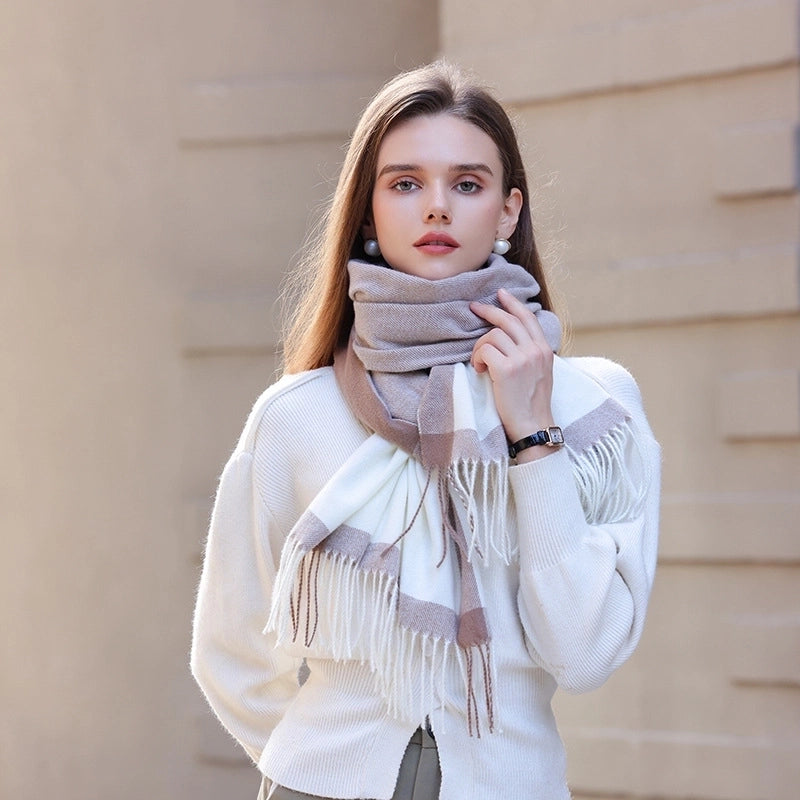 Women's Basic Color Block Polyester Tassel Scarf